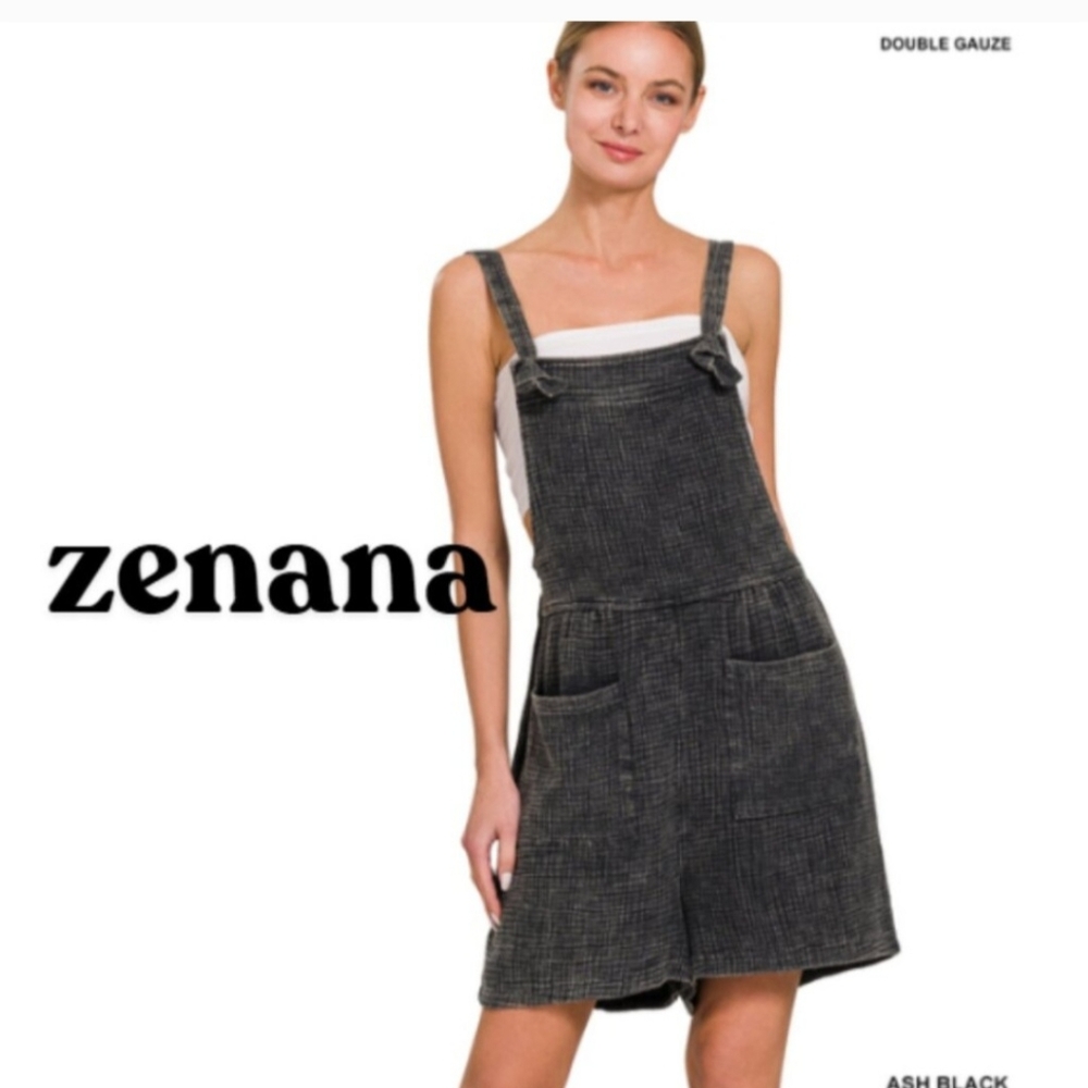 Zenana Outfitters Black  Overalls Casual Style Size medium